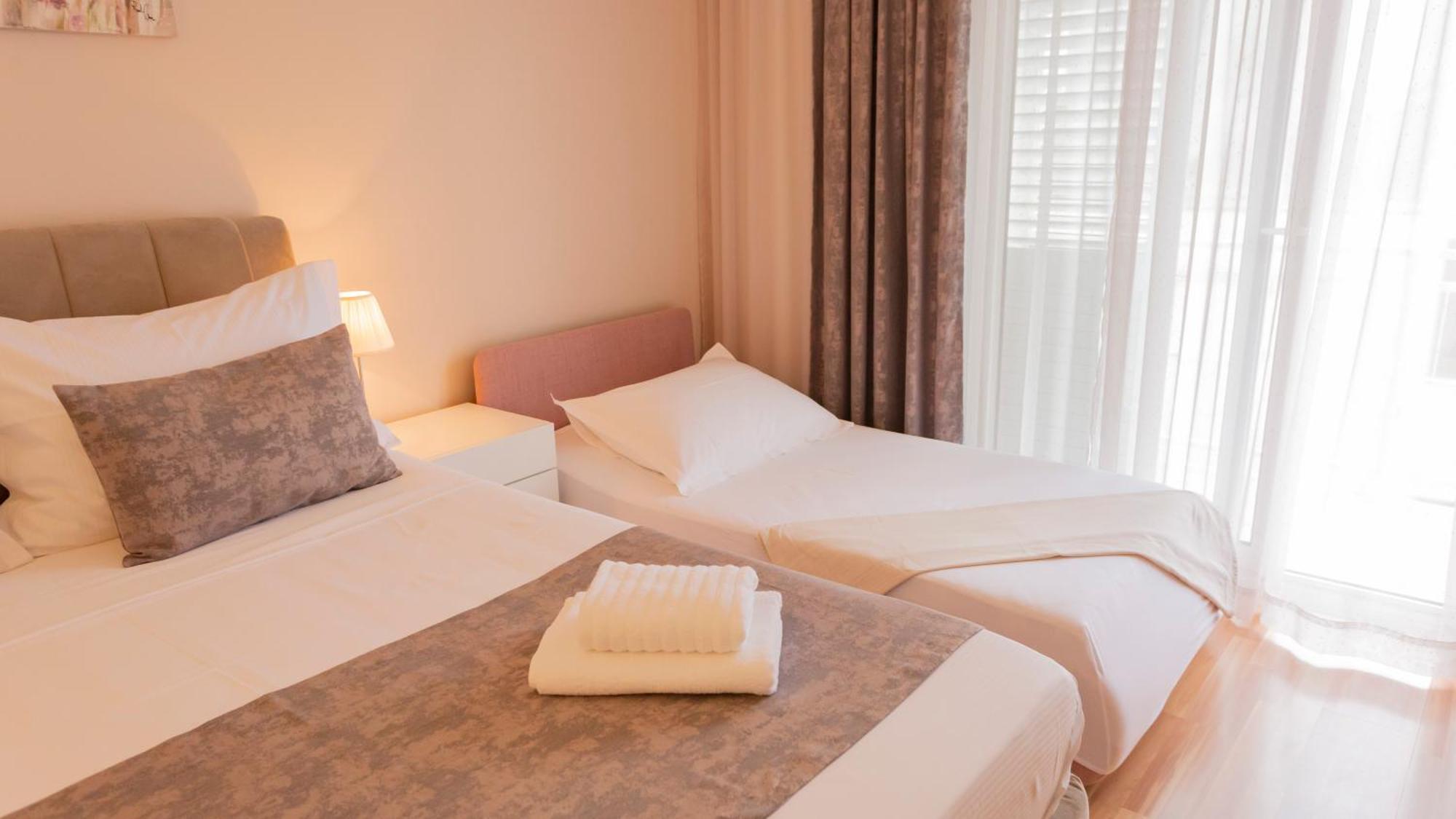 Baska Voda Apartments - Steps From The Beach, Free Parking, Central Location Exterior photo