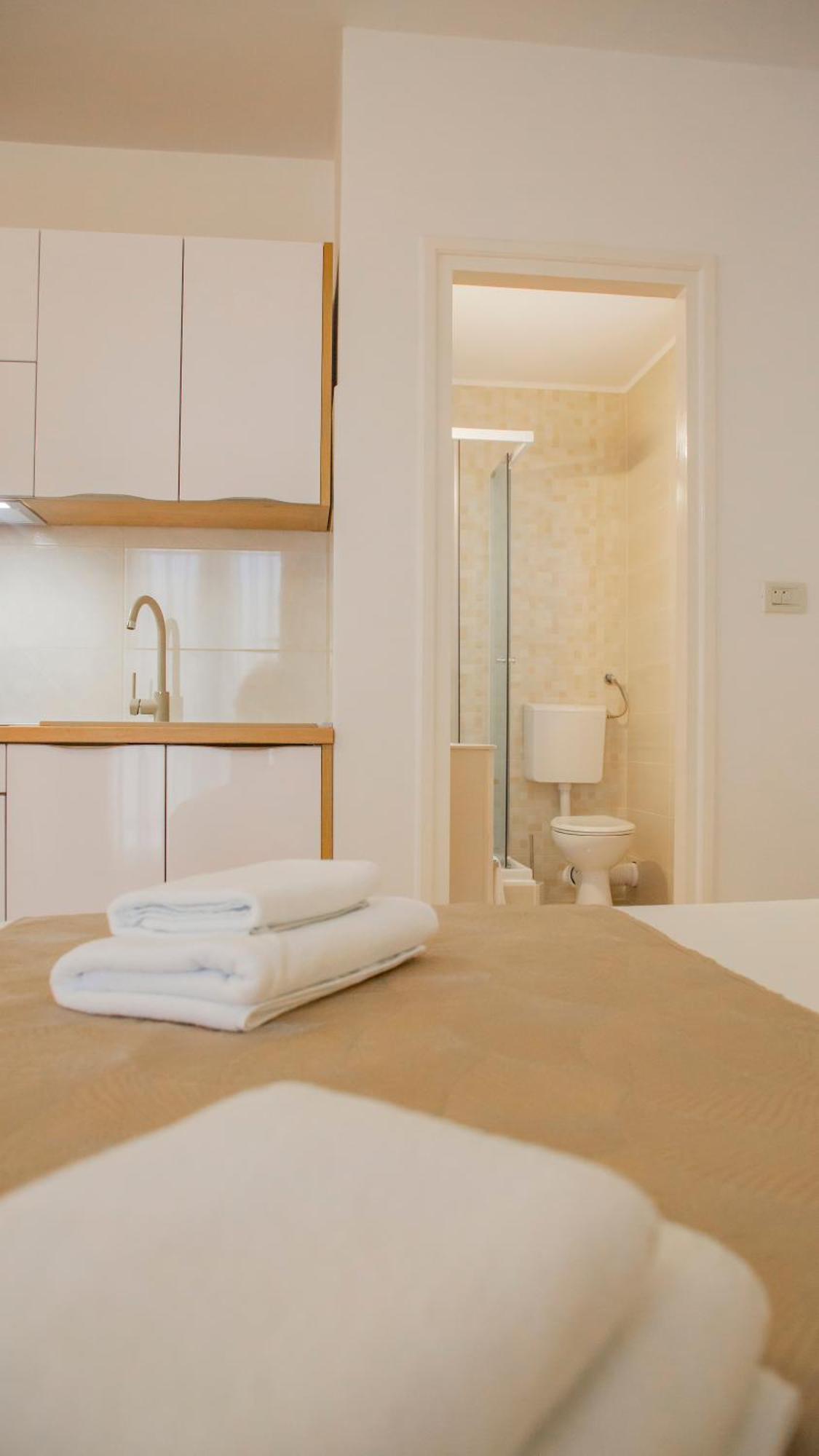 Baska Voda Apartments - Steps From The Beach, Free Parking, Central Location Exterior photo