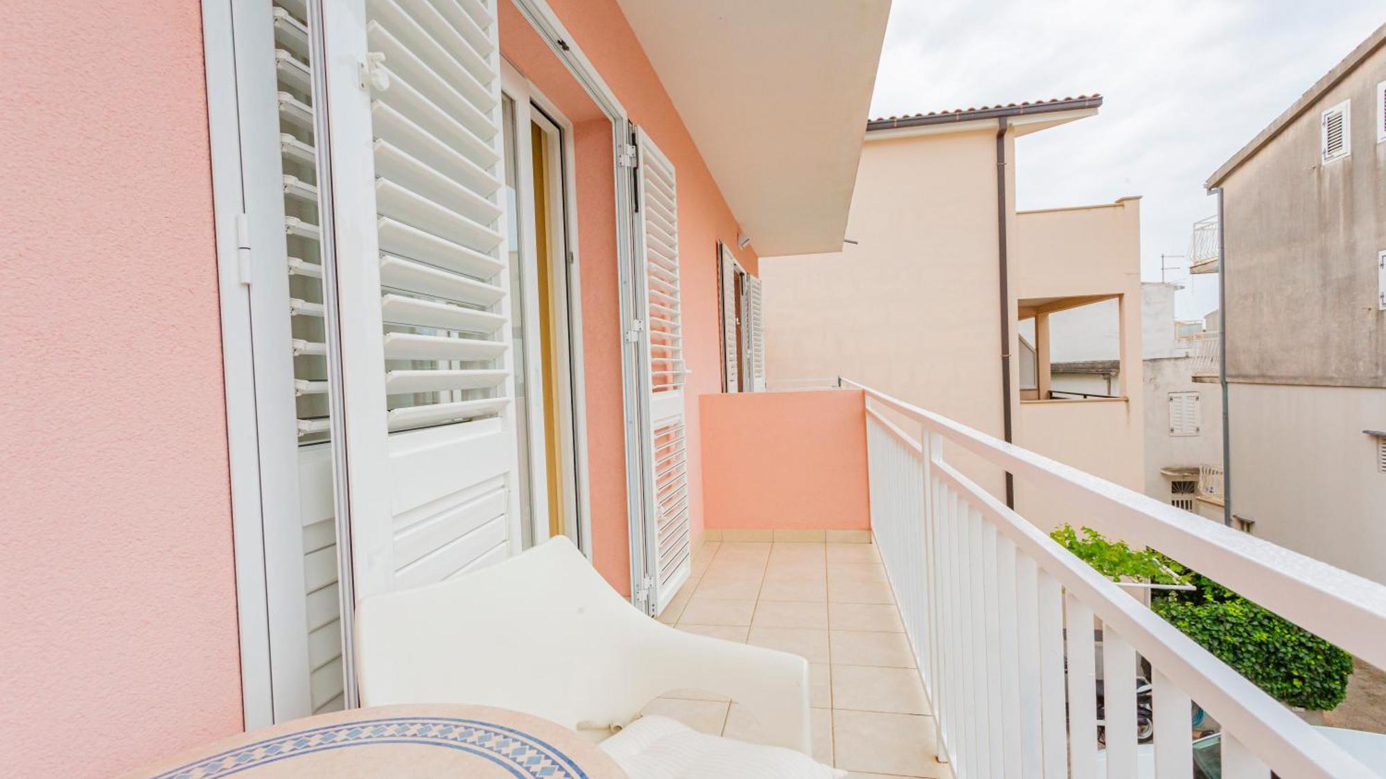 Baska Voda Apartments - Steps From The Beach, Free Parking, Central Location Exterior photo