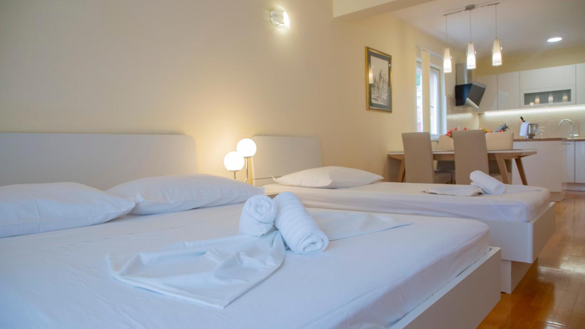 Baska Voda Apartments - Steps From The Beach, Free Parking, Central Location Exterior photo