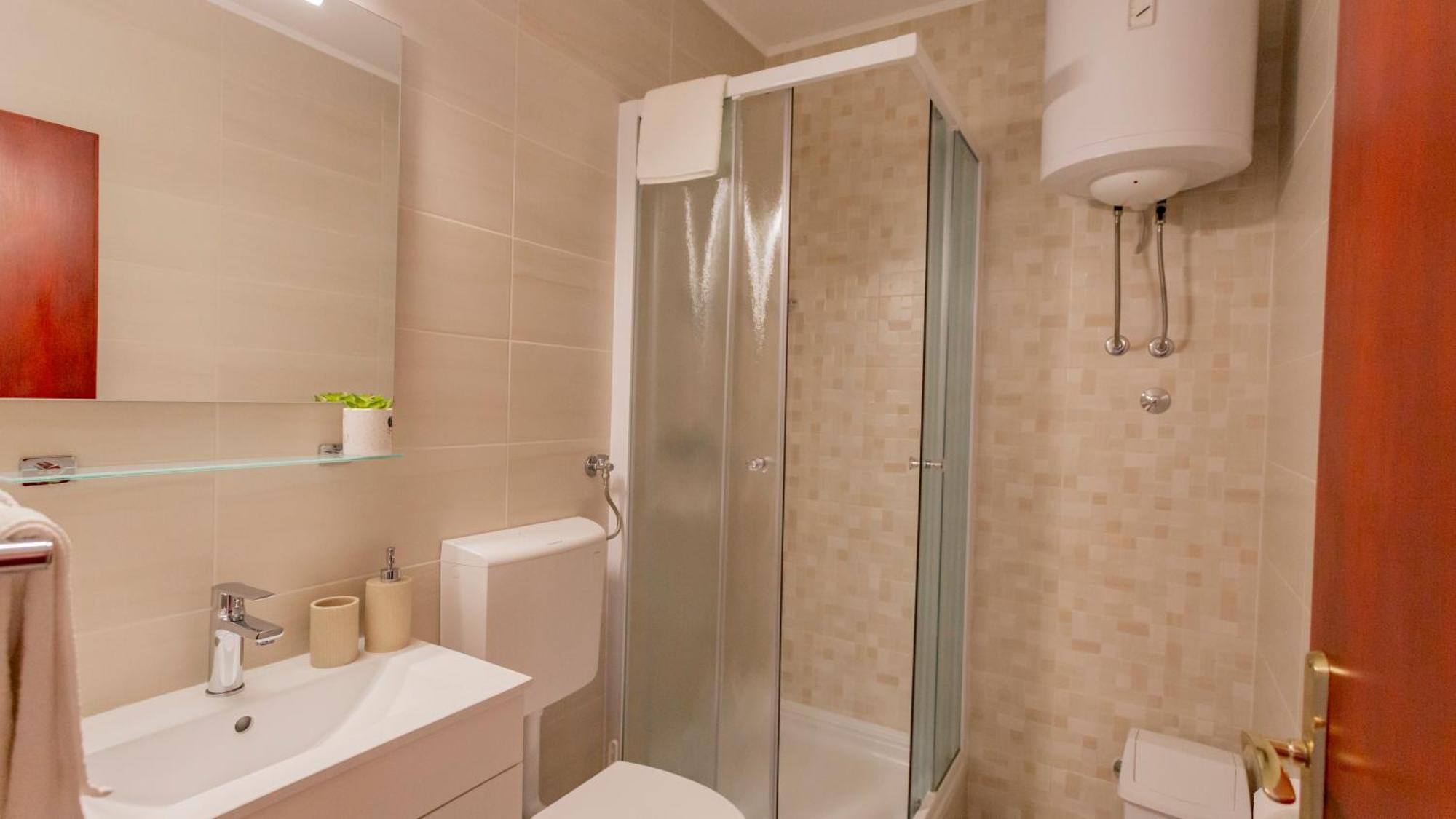 Baska Voda Apartments - Steps From The Beach, Free Parking, Central Location Exterior photo