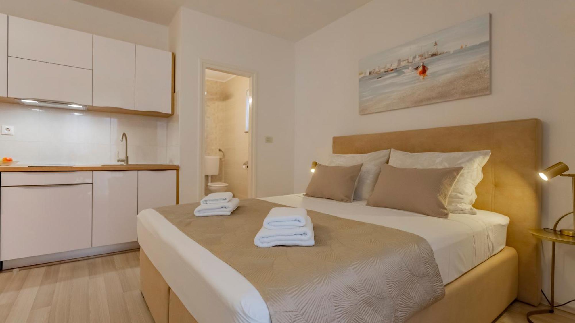 Baska Voda Apartments - Steps From The Beach, Free Parking, Central Location Exterior photo