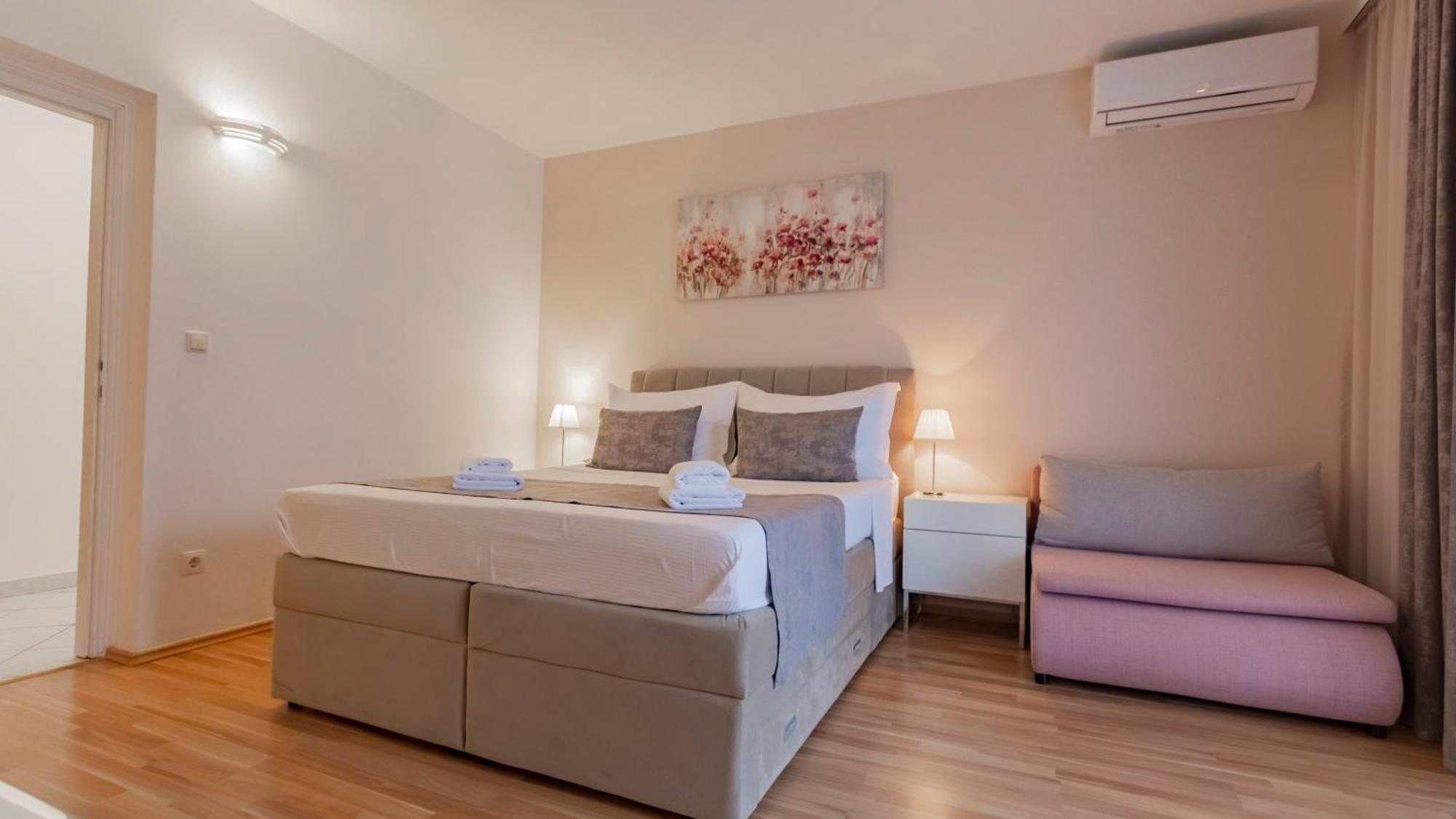 Baska Voda Apartments - Steps From The Beach, Free Parking, Central Location Exterior photo