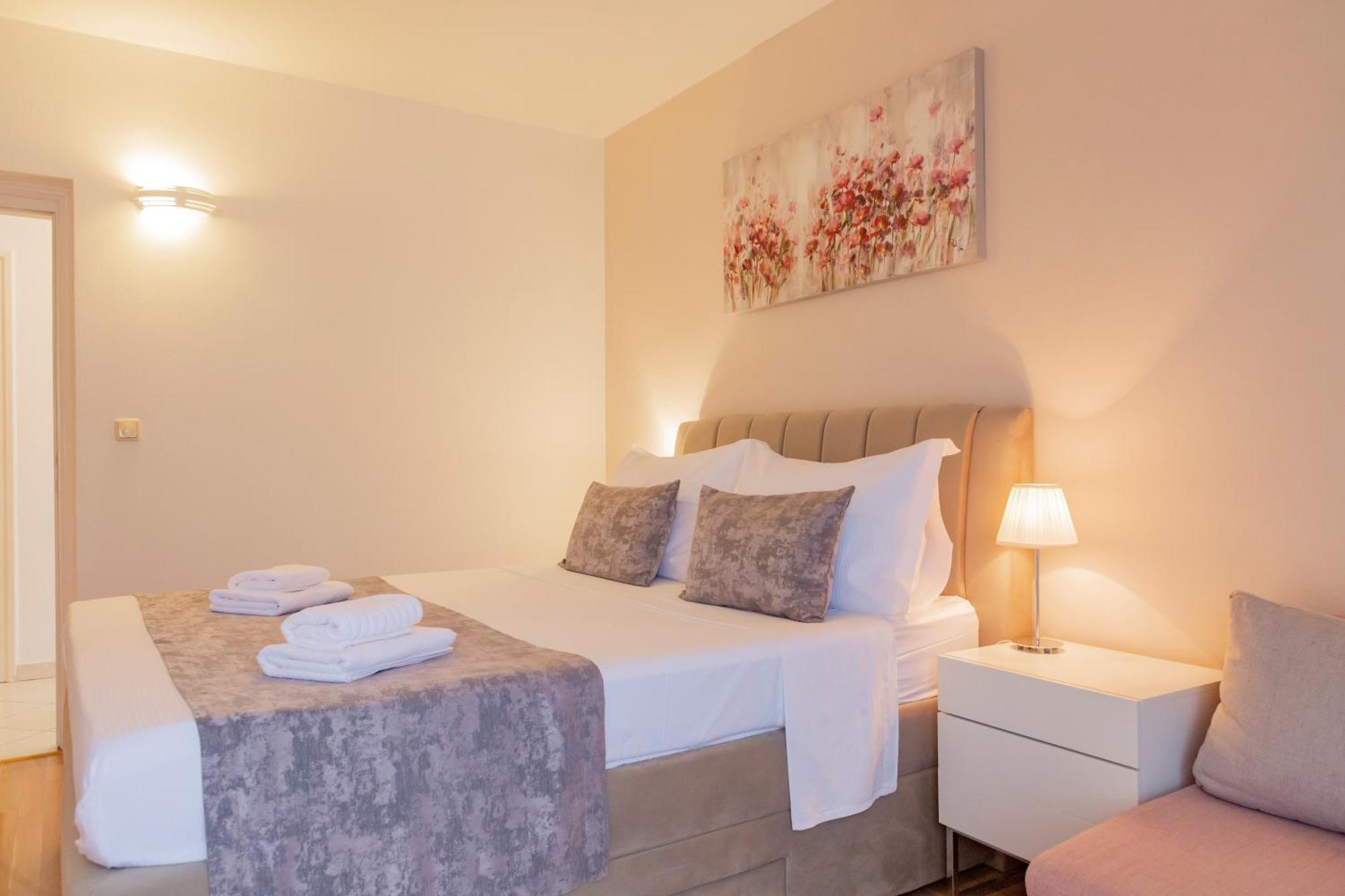 Baska Voda Apartments - Steps From The Beach, Free Parking, Central Location Exterior photo
