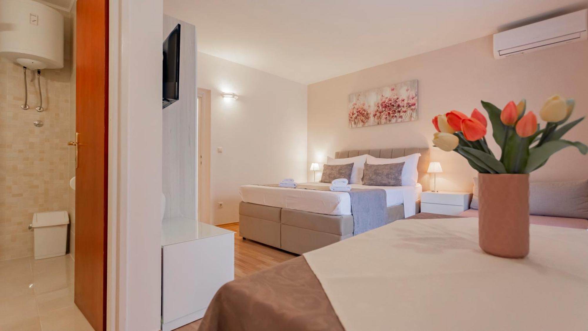 Baska Voda Apartments - Steps From The Beach, Free Parking, Central Location Exterior photo