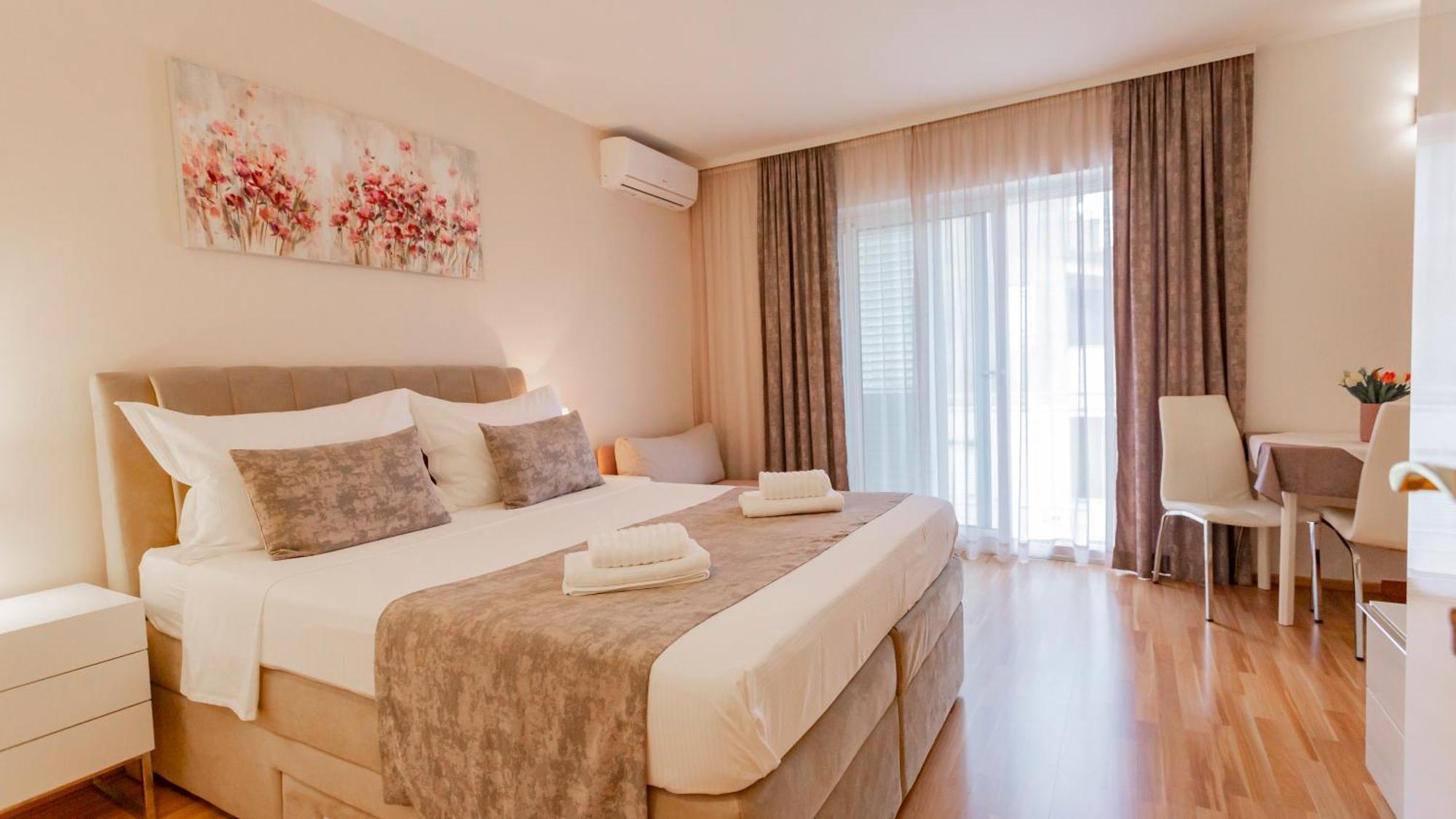 Baska Voda Apartments - Steps From The Beach, Free Parking, Central Location Exterior photo