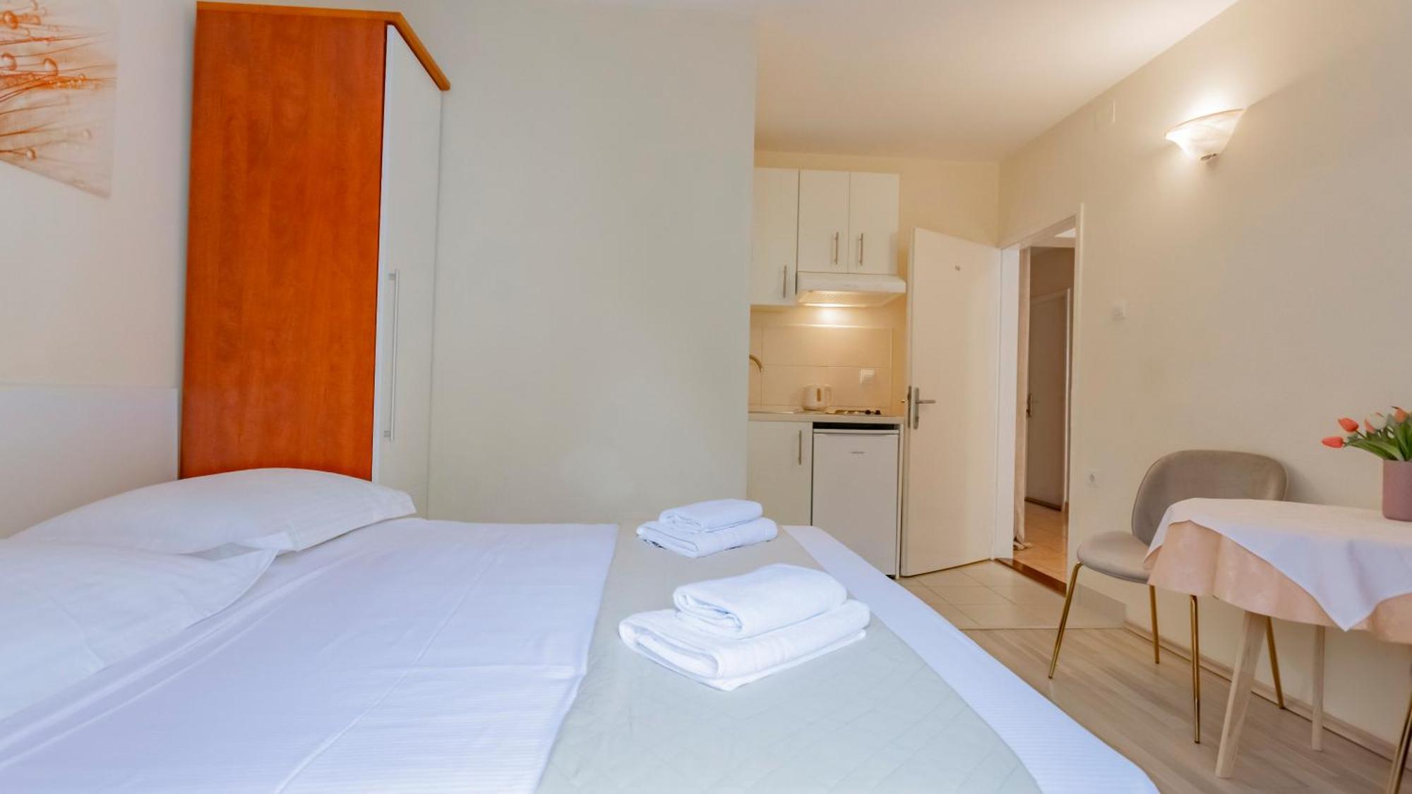 Baska Voda Apartments - Steps From The Beach, Free Parking, Central Location Exterior photo